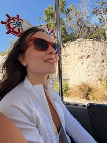 Larissa manoela page leaked private photo uncensored HD quality