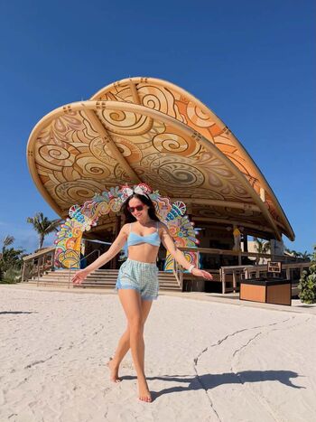 Larissa manoela page leaked private photo uncensored HD quality