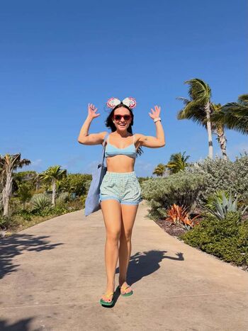 Larissa manoela page leaked private photo uncensored HD quality