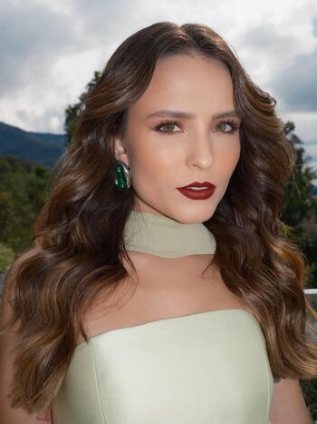 Larissa manoela page leaked private photo uncensored HD quality
