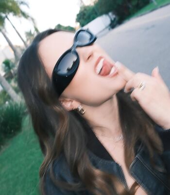 Larissa manoela leaked private photo uncensored HD quality