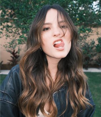 Larissa manoela leaked private photo uncensored HD quality