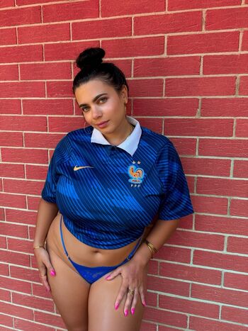 Laurab leaked private photo uncensored HD quality