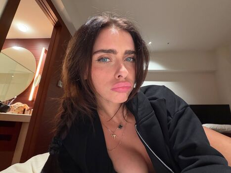 Lauren hamden leaked private photo uncensored HD quality