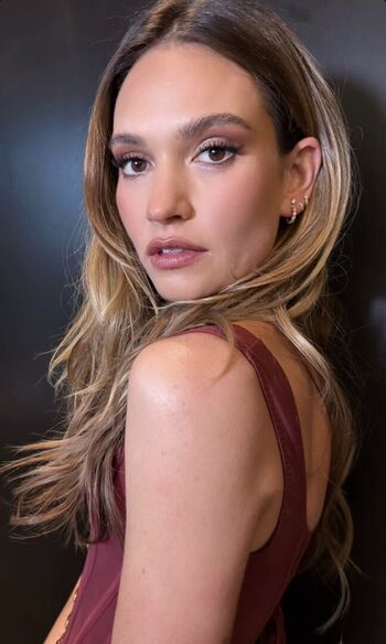 Lily james leaked private photo uncensored HD quality