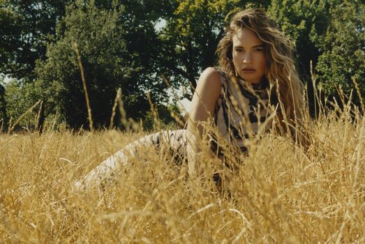 Lily james page leaked private photo uncensored HD quality