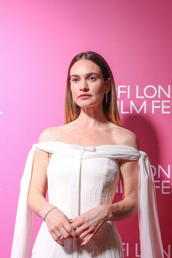 Lily james page leaked private photo uncensored HD quality