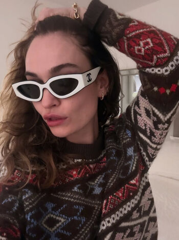 Lily james page leaked private photo uncensored HD quality