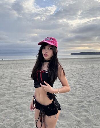 Linaboobie  page leaked private photo uncensored HD quality