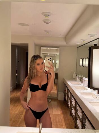 Lindsay brewer  page leaked private photo uncensored HD quality
