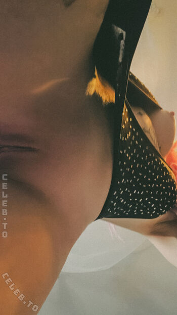Linspics leaked private photo uncensored HD quality