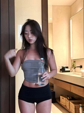 Lisahannalee leaked private photo uncensored HD quality