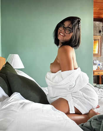 Livvycherry leaked private photo uncensored HD quality