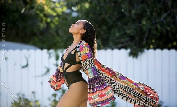 Logan browning page leaked private photo uncensored HD quality
