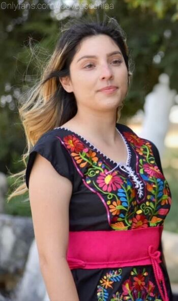 Loovee seeniaa leaked private photo uncensored HD quality