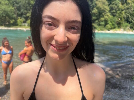 Lorde leaked private photo uncensored HD quality