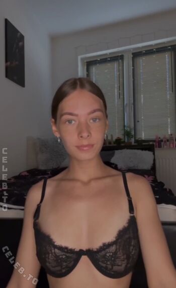 Lucywhoelse leaked private photo uncensored HD quality