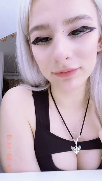 Lyalechkkaaa leaked private photo uncensored HD quality