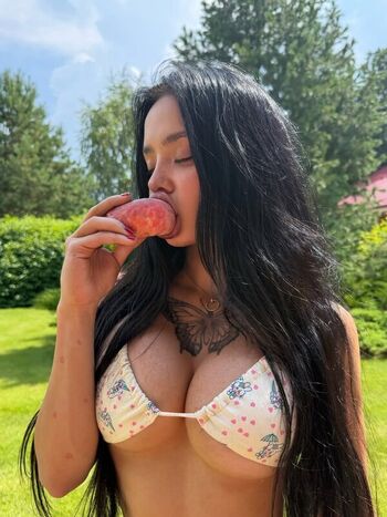 Lyna com leaked private photo uncensored HD quality
