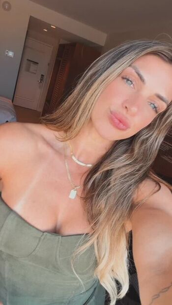 Mackenzie dern page leaked private photo uncensored HD quality