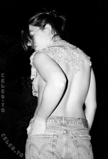 Mackenzie ziegler page leaked private photo uncensored HD quality