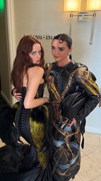 Maisie williams page leaked private photo uncensored HD quality