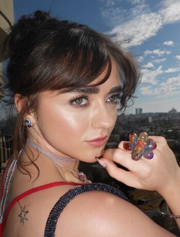 Maisie williams page leaked private photo uncensored HD quality