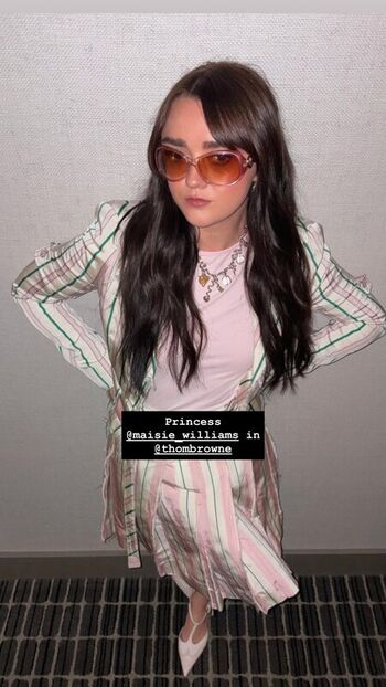 Maisie williams page leaked private photo uncensored HD quality