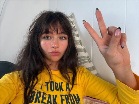Malina weissman leaked private photo uncensored HD quality