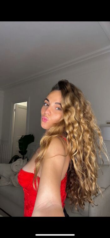 Manon pasquier page leaked private photo uncensored HD quality
