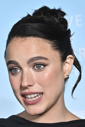 Margaret qualley page leaked private photo uncensored HD quality