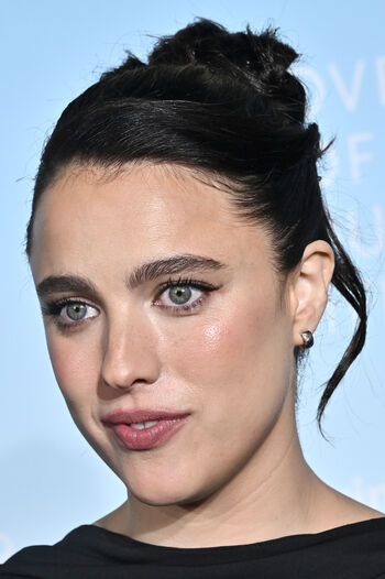 Margaret qualley page leaked private photo uncensored HD quality