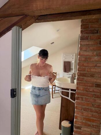 Marion gagnot  page leaked private photo uncensored HD quality