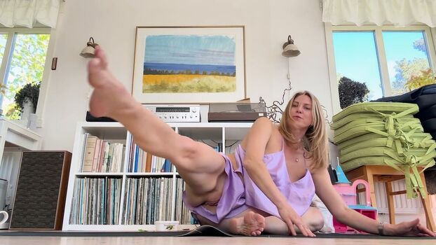 Marlingyoga leaked private photo uncensored HD quality