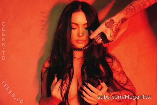 Megan fox  page leaked private photo uncensored HD quality