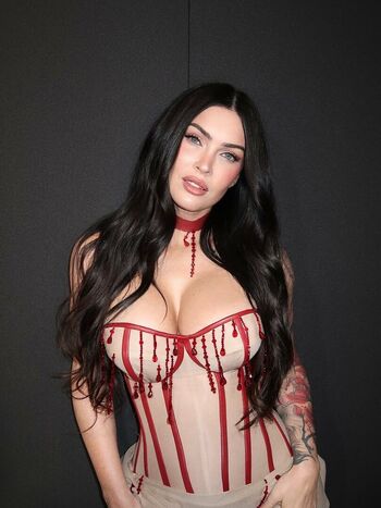 Megan fox  page leaked private photo uncensored HD quality