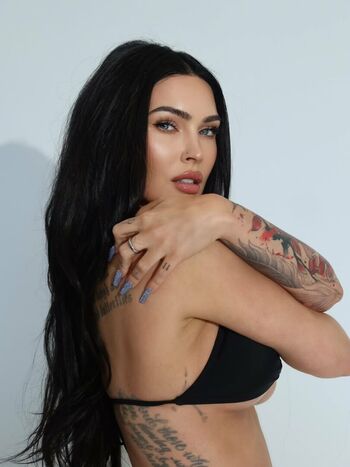 Megan fox  page leaked private photo uncensored HD quality