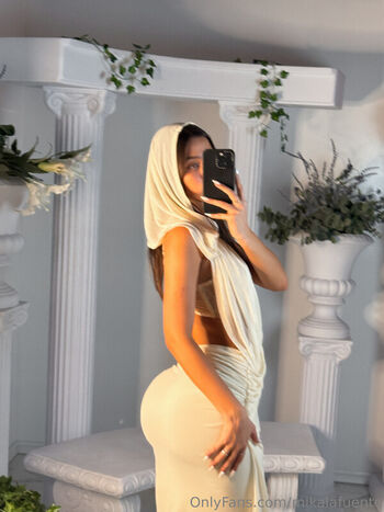 Mikaela fuente  page leaked private photo uncensored HD quality