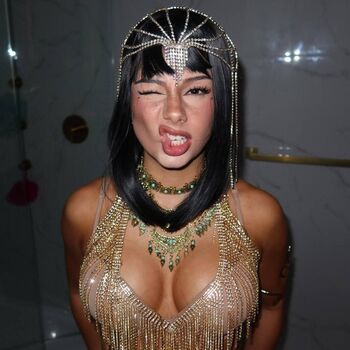 Mikayla campinos  page leaked private photo uncensored HD quality