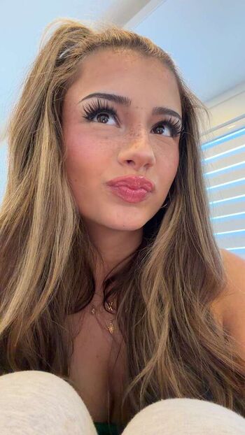 Mikayla campinos  page leaked private photo uncensored HD quality