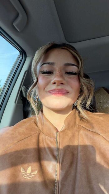 Mikayla campinos  page leaked private photo uncensored HD quality