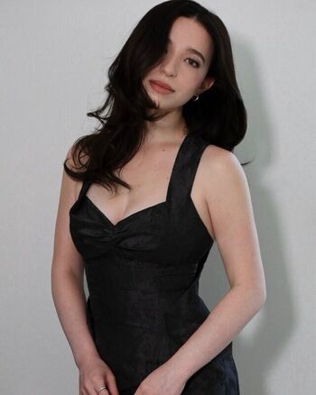 Mikey madison page leaked private photo uncensored HD quality