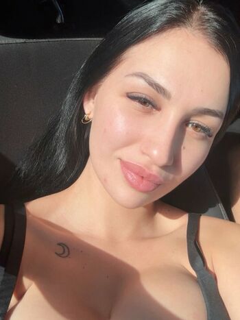 Milagros solodujin page leaked private photo uncensored HD quality