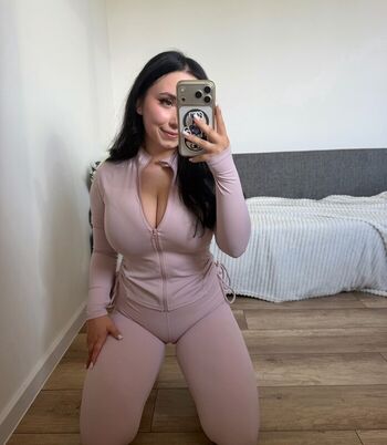 Miniloonaa leaked private photo uncensored HD quality