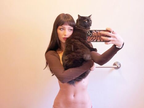 Mishka chantal silva  page leaked private photo uncensored HD quality