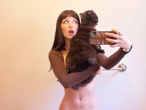 Mishka chantal silva  page leaked private photo uncensored HD quality