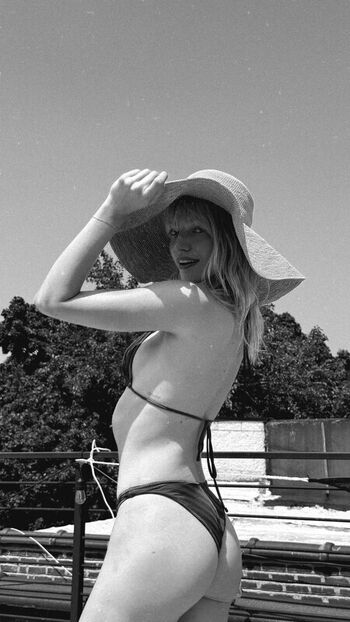 Niamh adkins page leaked private photo uncensored HD quality