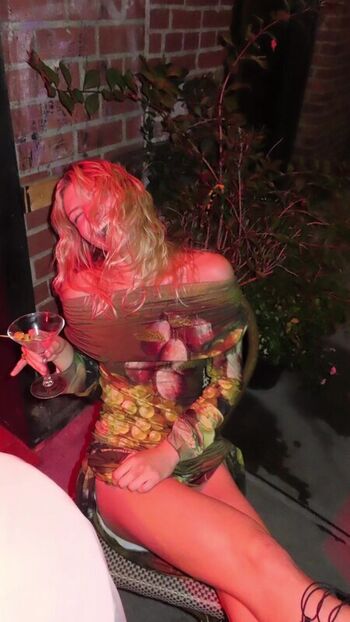 Niamh adkins page leaked private photo uncensored HD quality