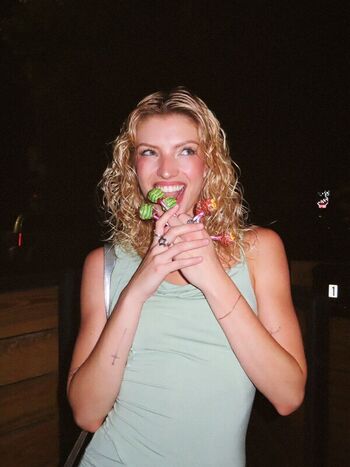 Niamh adkins page leaked private photo uncensored HD quality