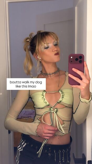 Niamh adkins page leaked private photo uncensored HD quality